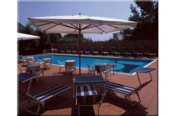 Iталiя Hotel Roe Volciano, Екстер'єр